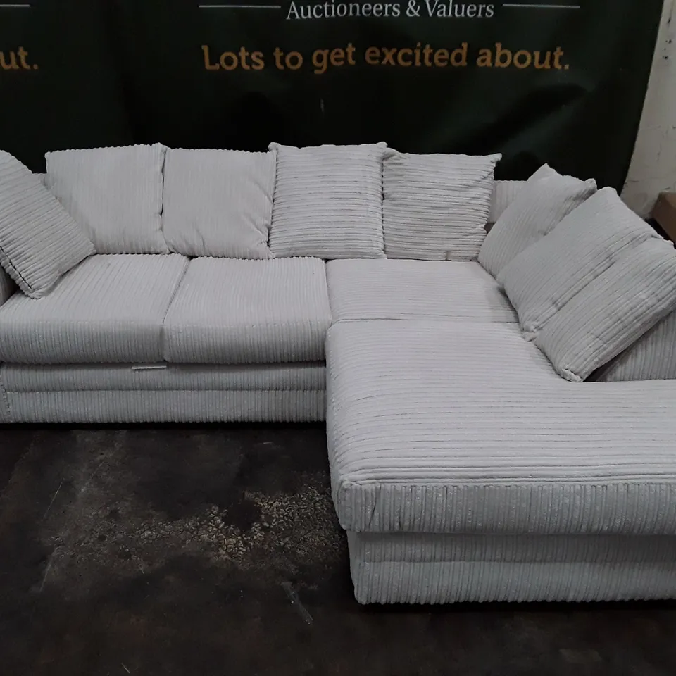 QUALITY DESIGNER L-SHAPED SOFA - WHITE CORDUROY FABRIC 