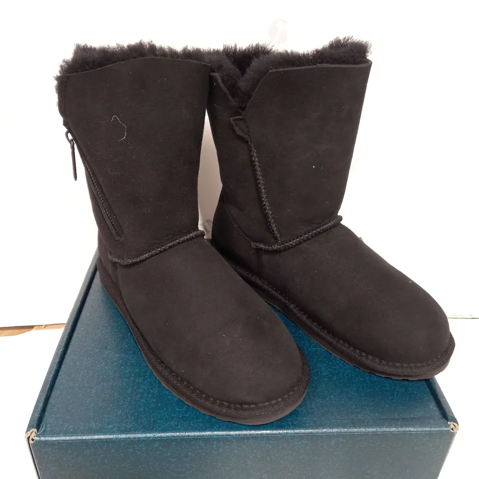 EMU ANKAA WATER RESISTANT BOOT - BLACK - UK 6