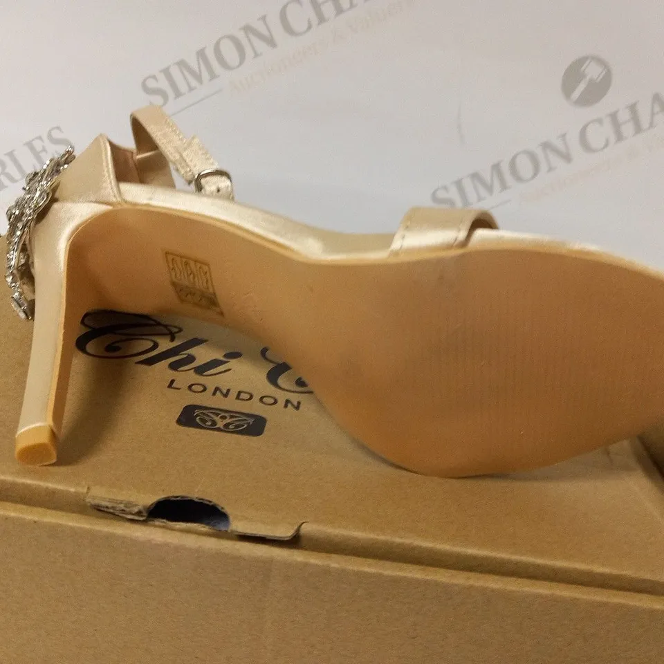 BOXED CHI CHI LONDON HIGH HEEL DIAMANTE DESIGN SATIN SANDAL IN NEUTRAL SIZE 6