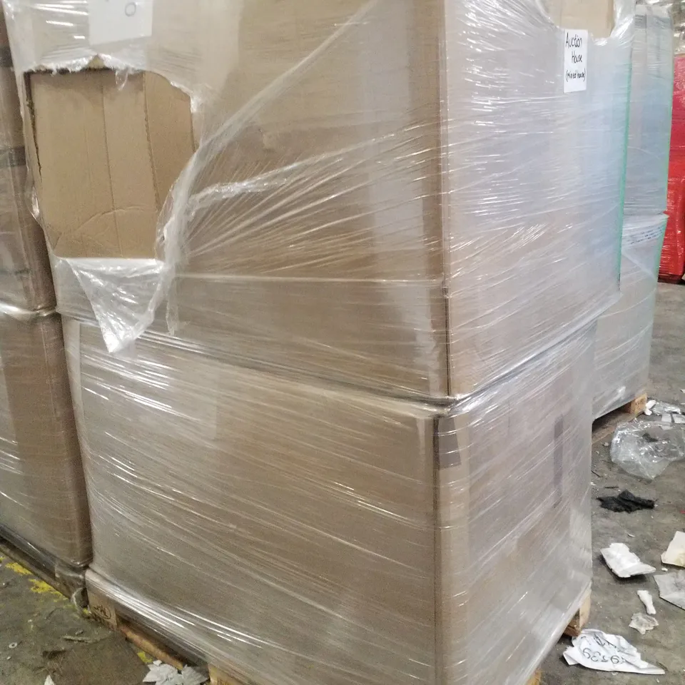 PALLET OF 2 BOXES CONTAINING ASSORTED PILLOWS