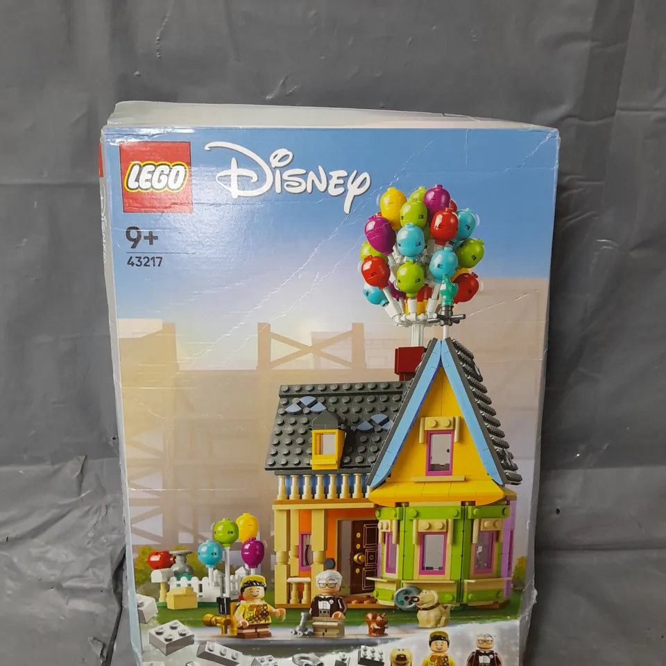 BOXED LEGO DISNEY PIXAR ‘UP’ HOUSE 43217