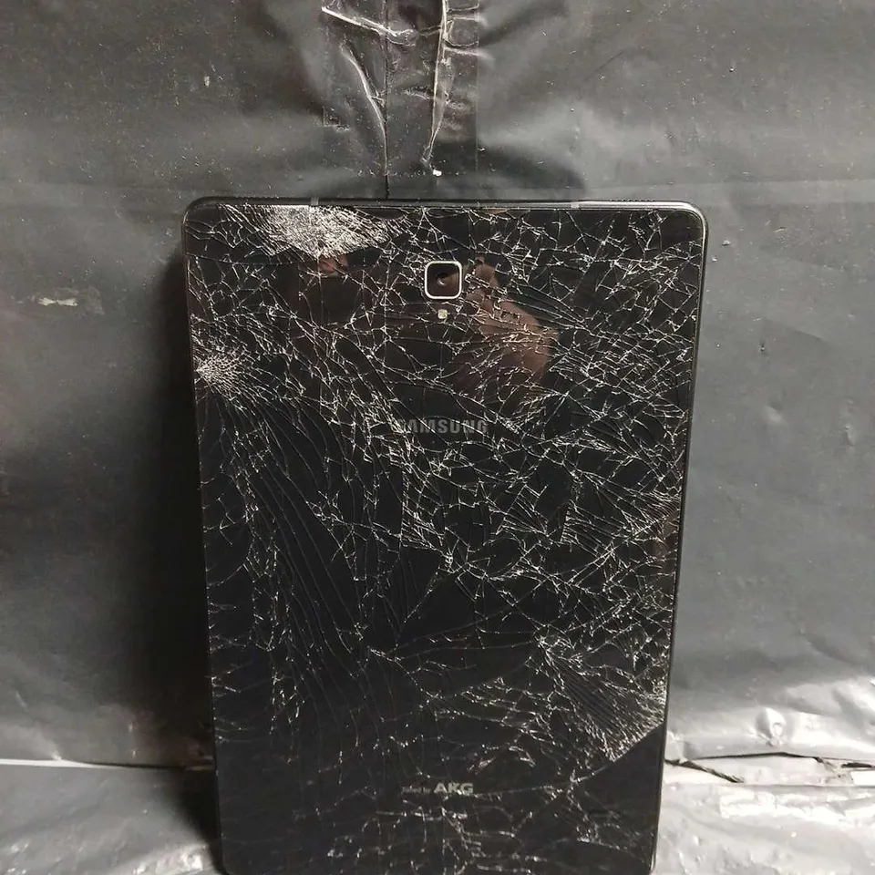 SAMSUNG TABLET – BLACK, HEAVILY CRACKED BACK PANEL - MODEL UNSPECIFIED