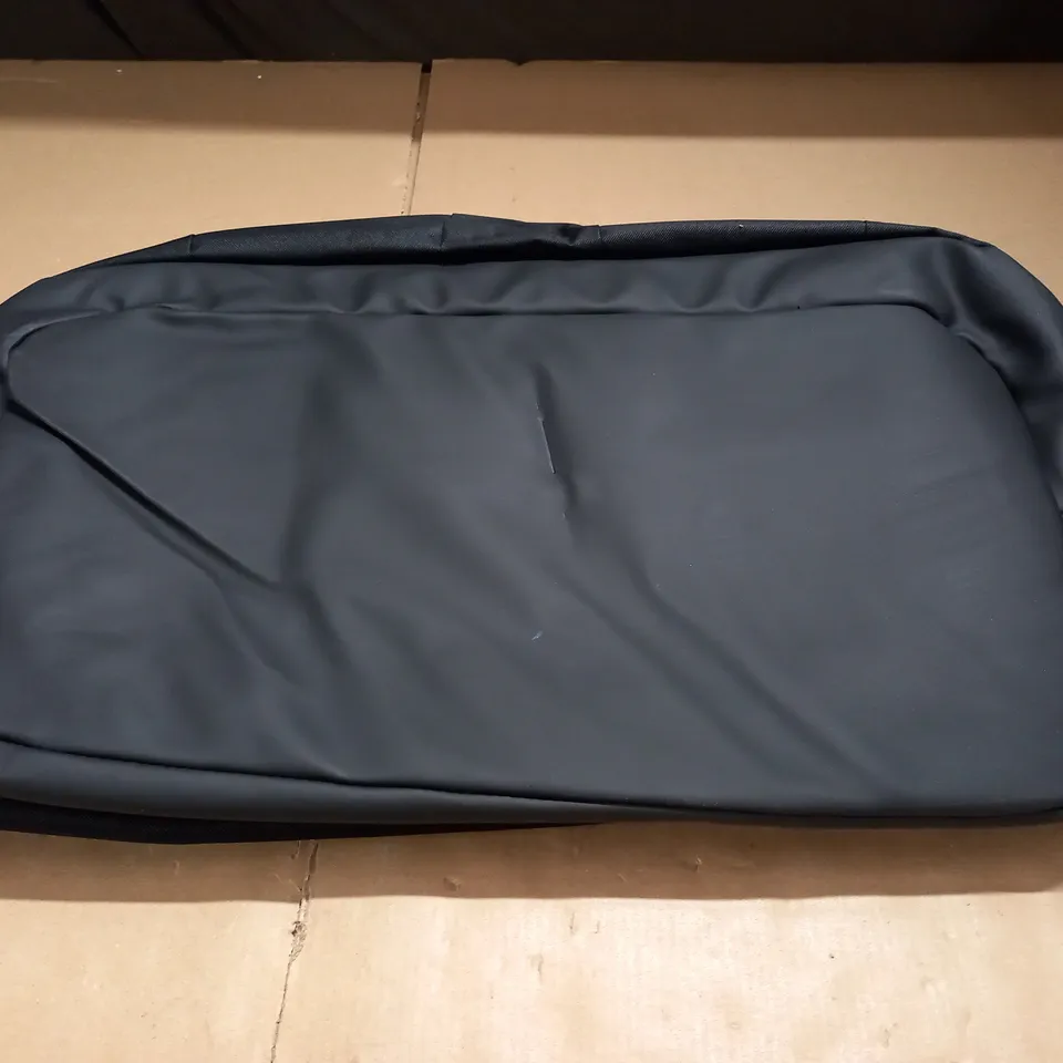 GYMSHARK SPORTS BAG
