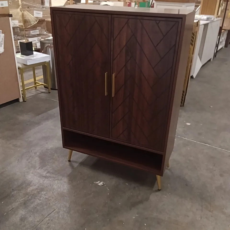 DARK WOOD CABINET WITH DOUBLE DOORS AND OPEN SHELF - LEGS UNEVEN 