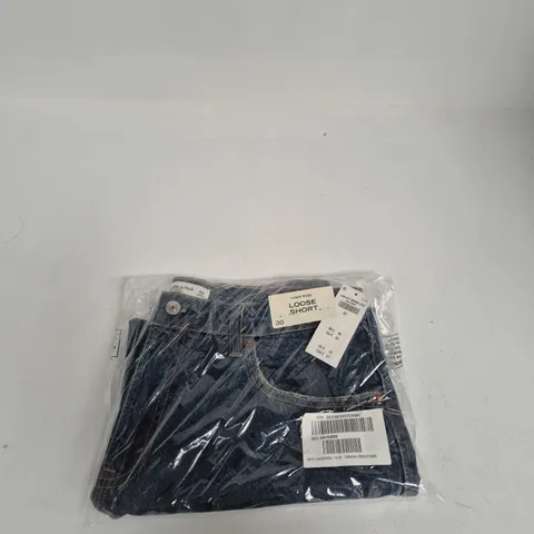 ABERCROMBIE & FITCH HIGH RISE LOOSE SHORT - UK 10 (US 30)