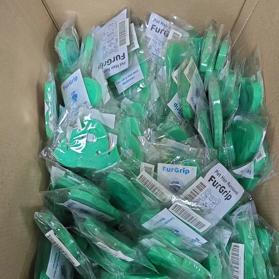 APPROXIMATELY 180 FURGRIP LAUNDRY PET HAIR REMOVERS - SMALL - DOG