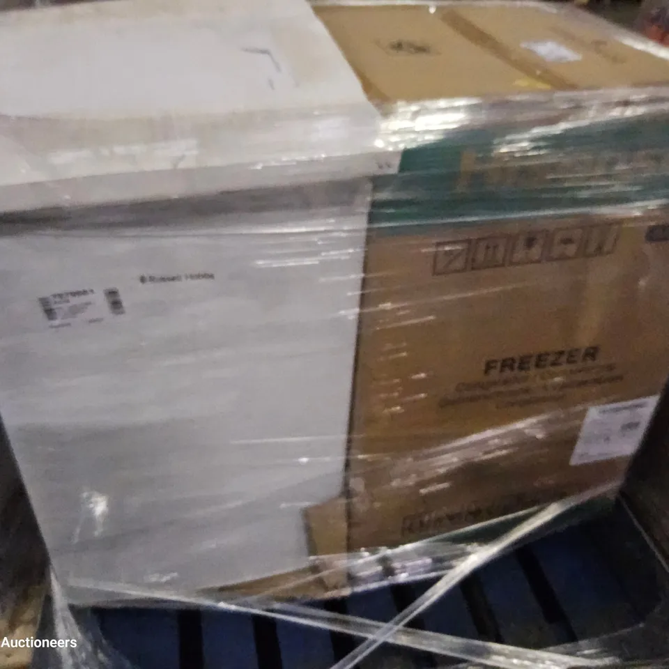 RUSSELL HOBBS FREESTANDING UNDERCOUNTER FREEZER AND HISENSE FV105D4BW21 55CM WIDE UNDER-COUNTER FREEZER