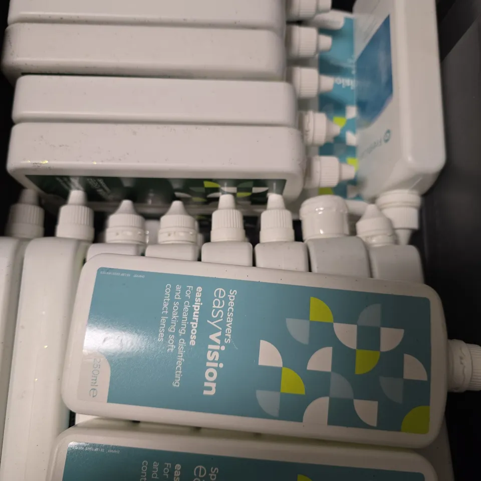 APPROXIMATELY 20 ASSORTED VISION CARE ITEMS TO INCLUDE - SPECSAVERS ALL PURPOSE , SPECSAVERS EASI PURPOSE 