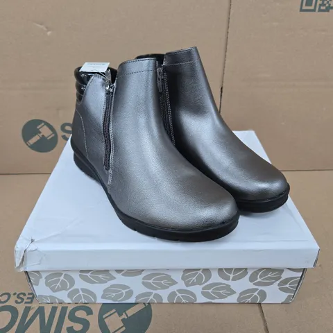 SHOE TREE COMFORT ZENA PEWTER WOMEN'S ANKLE BOOTS - UK 4