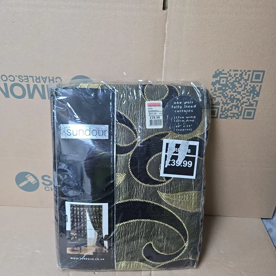 SUNDOUR FULLY LINED CURTAINS – ONE PAIR, 117CM W X 137CM DROP