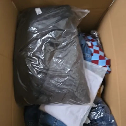 LARGE BOX OF ASSORTED CLOTHING ITEMS IN VARIOUS SIZES, STYLES AND COLOUR 