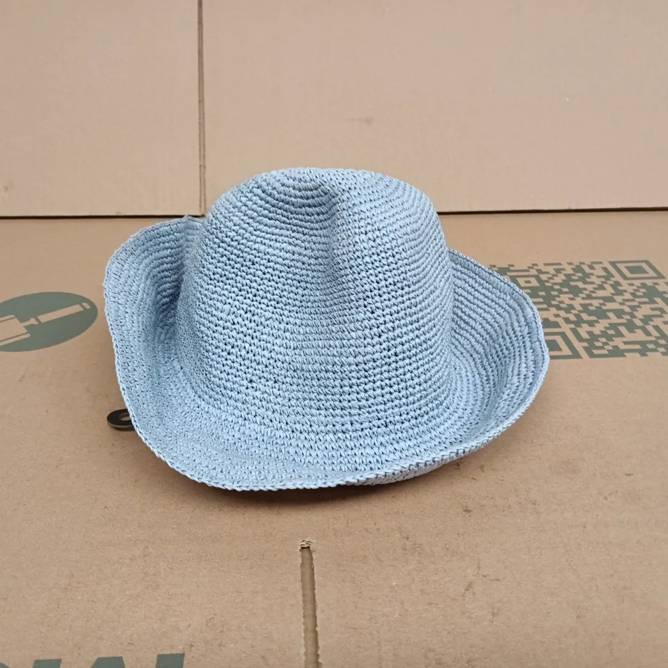 THE NATIONAL TRUST SHEPHERDS HAT BLUE TAGGED