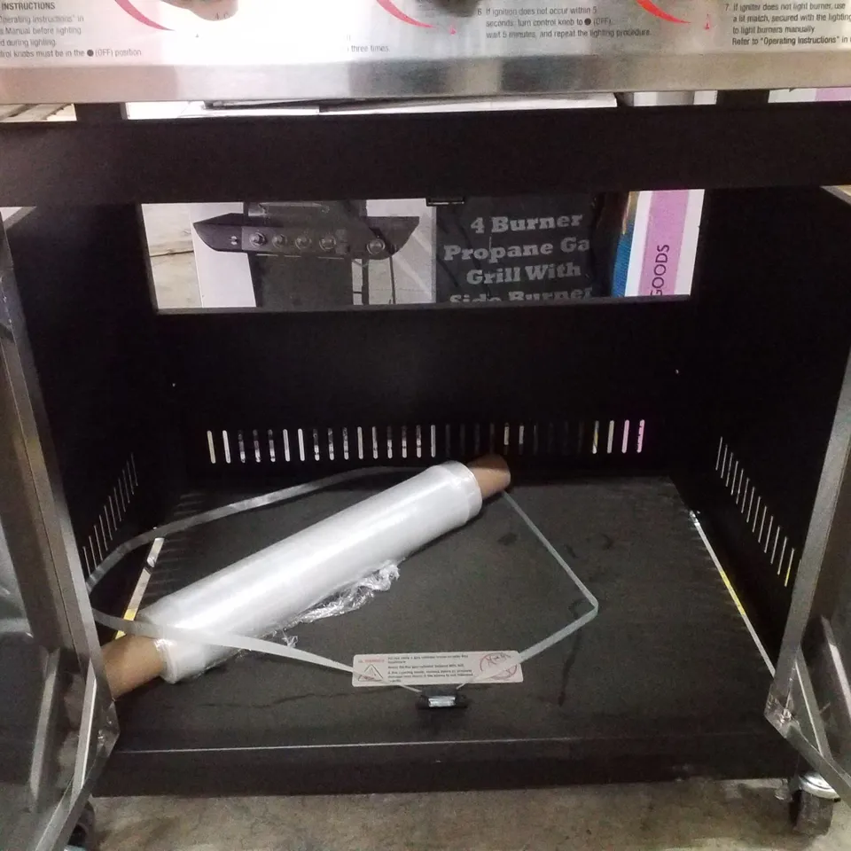 UNIFLAME CLASSIC 5 BURNER GLASS WINDOW GAS GRILL WITH SIDE BURNER