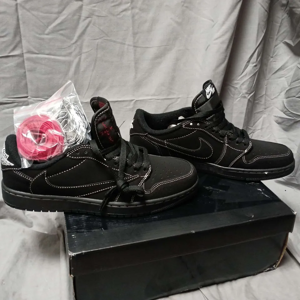 NIKE AIR JORDAN, TRAVIS SCOTT- CACTUS JACK EDITION - BLACK - UK SIZE 8.5