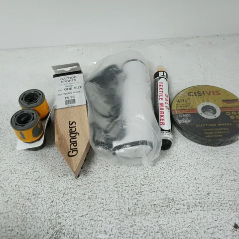 APPROXIMATELY 12 ASSORTED HOUSEHOLD ITEMS TO INCLUDE HOZELOCK CONNECTOR, GAYNOR SPORTS BRUSH, CUTTING WHEEL, ETC