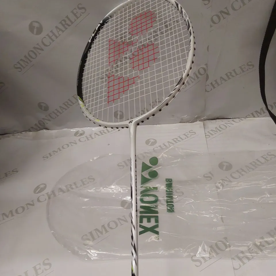 BRAND NEW YONEX ASTROX 99 PLAY BADMINTON RACQUET WITH FULL COVER (WHITE TIGER) RRP £60