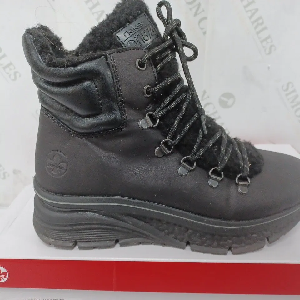 BOXED RIEKER CHUNKY BOOT IN BLACK - SIZE 38
