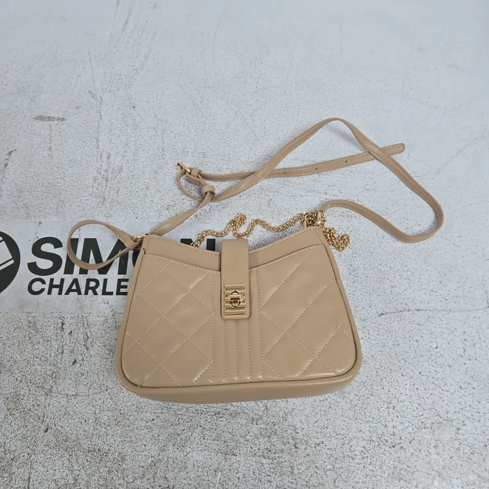 FRANK USHER QUILTED SHOULDER BAG – BEIGE