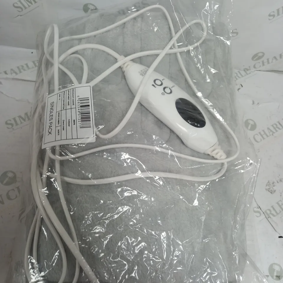 COZEE HOME VELVETSOFT HEATED THROW IN LIGHT GREY