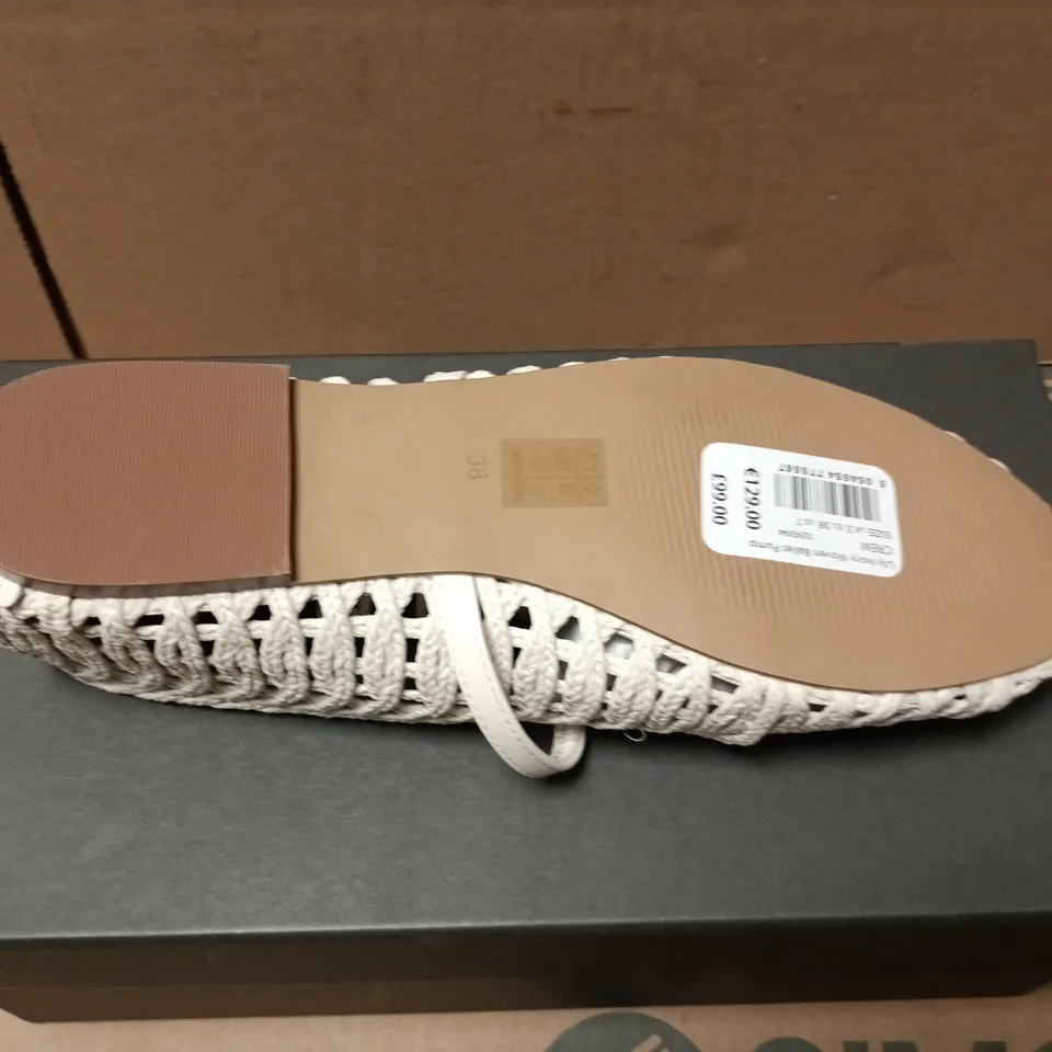 MINT VELVET LILY IVORY WOVEN BALLET PUMP – UK5 (EU38)