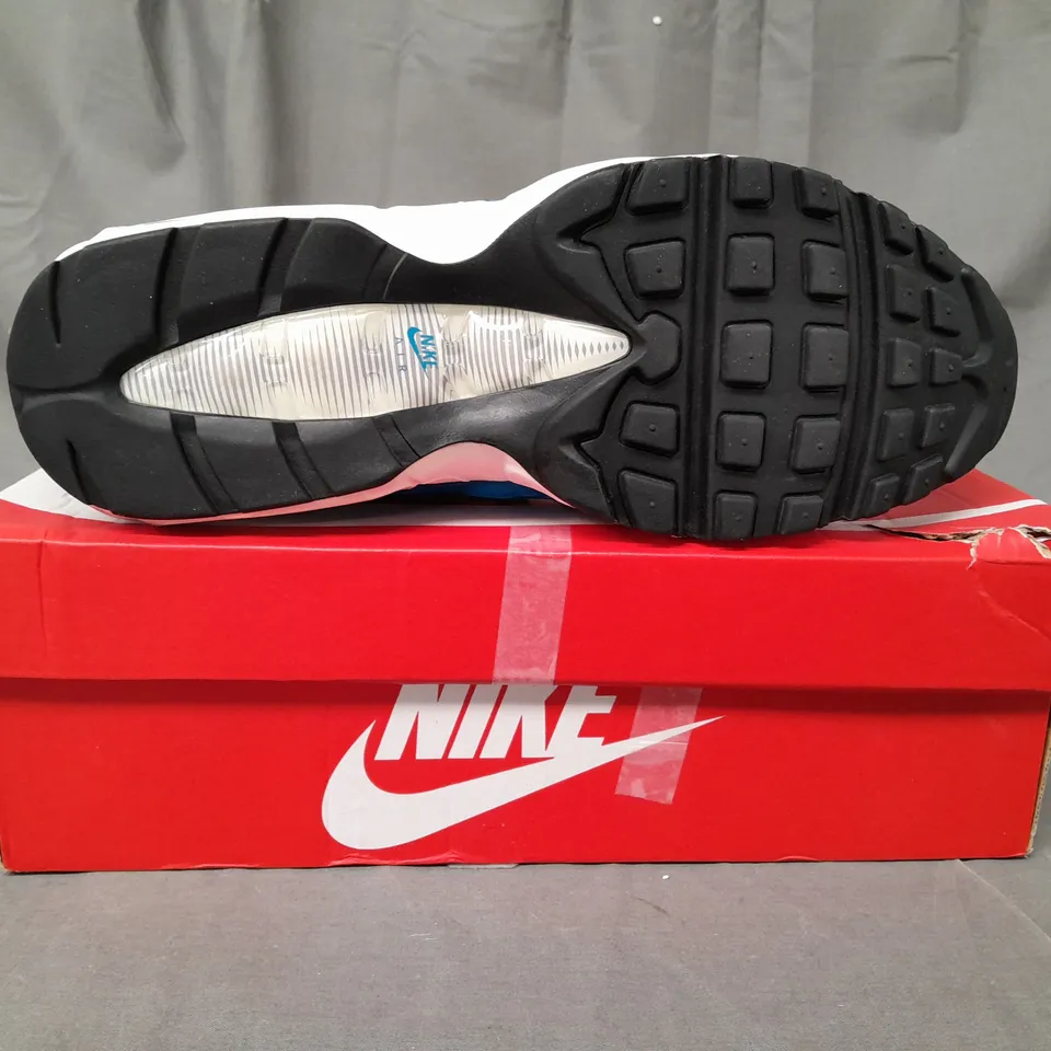 BOXED PAIR OF NIKE AIR MAX 95 SHOES IN GREY/BLUE UK SIZE 10