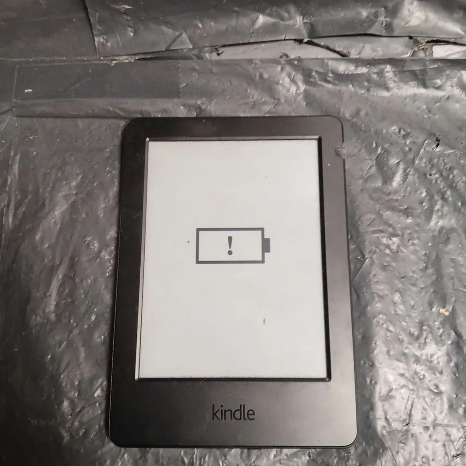 AMAZON KINDLE E-READER – BLACK - MODEL UNSPECIFIED