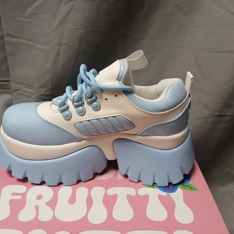 KOI FRUITTI TUTTI BLUEBERRY SMOOTHIE TRAINERS - , UK 5