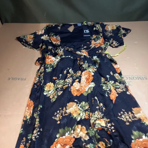 WOMENS FLORAL PATTERN OCCASSIONAL DRESS SIZE 12
