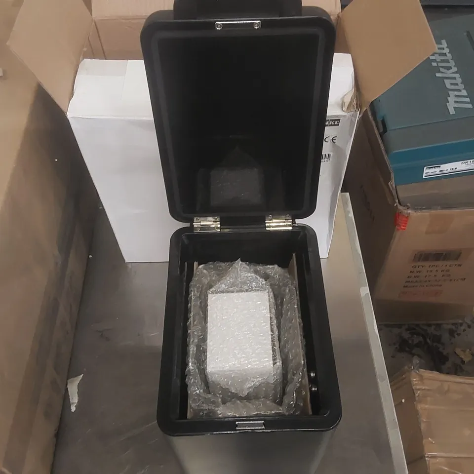 BOXED FRANKE COOL BOX