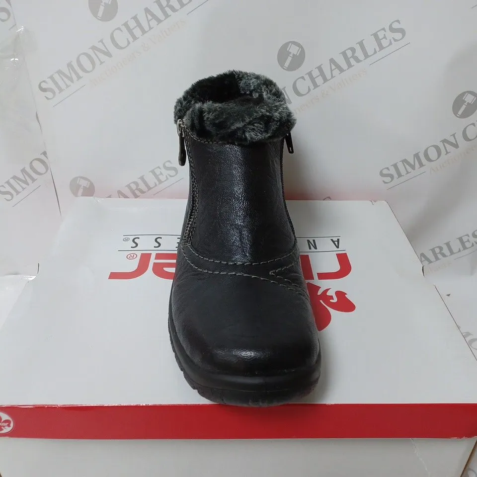 BOXED PAIR OF RIEKER ANKLE BOOTS WITH FUR CUFF, BLACK - SIZE 5