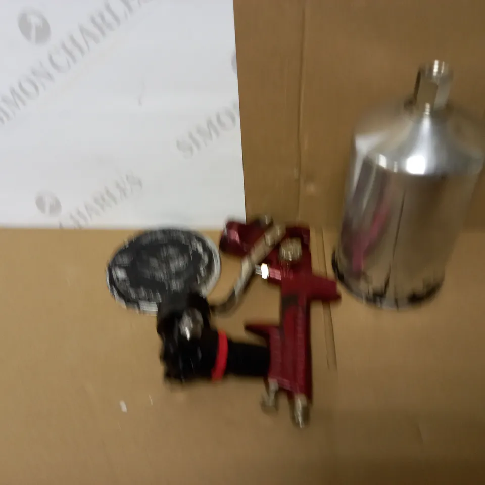 GRAVITY FEED DETAILING SPRAYER