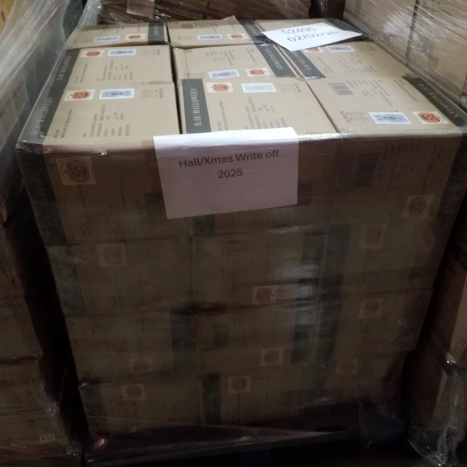 PALLET CONTAINING APPROXIMATELY 36 BOXES OF 6 BRAND NEW HALLOWEEN DOG SKELETON DECORATIONS