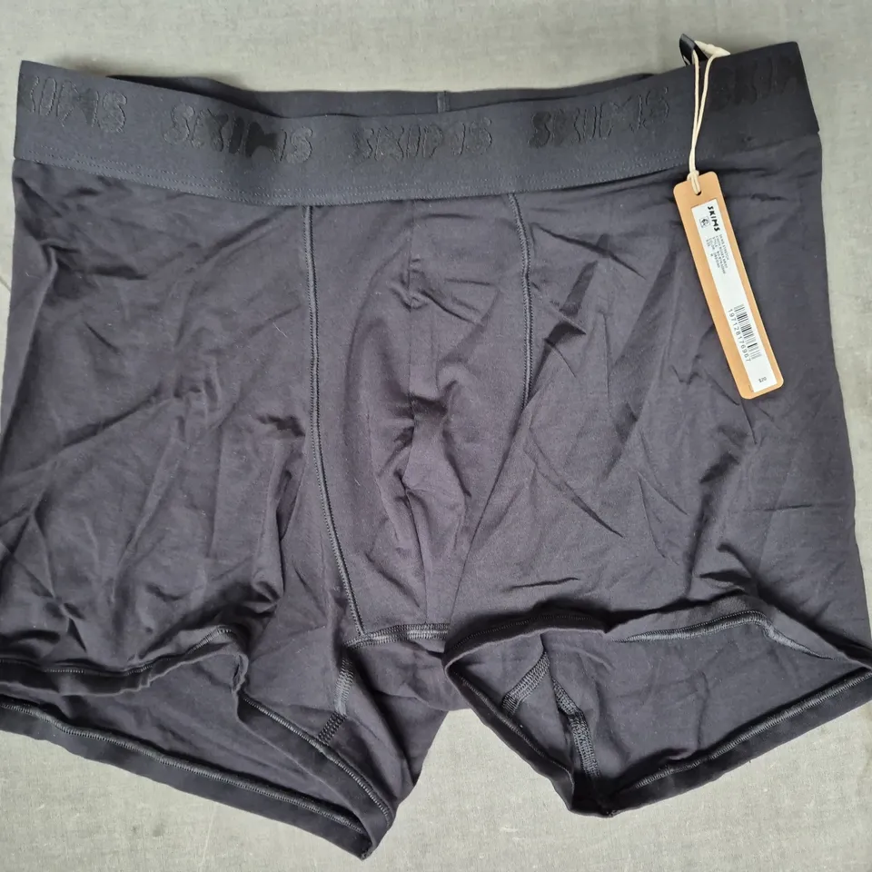 SKINS STRETCH BOXER BRIEFS IN BLACK SIZE MEDIUM