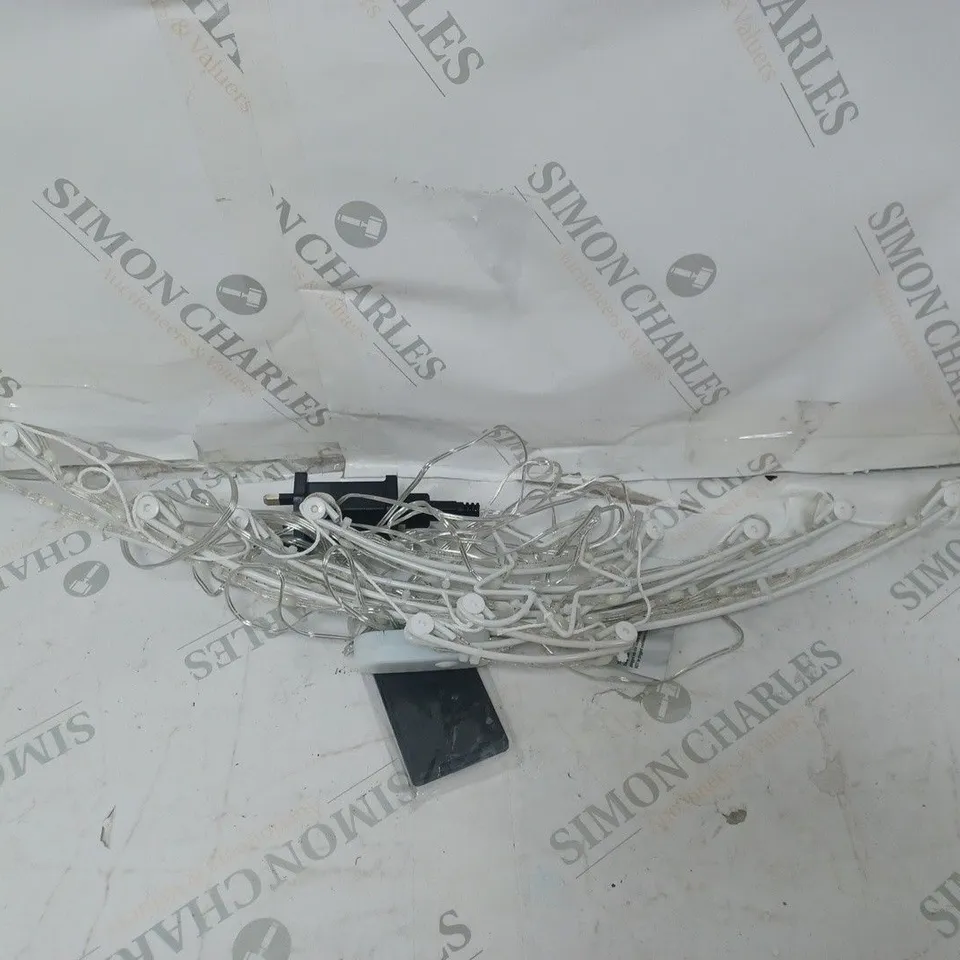 BOXED HOME REFLECTIONS INDOOR OUTDOOR PRE-LIT WALL MOUNTABLE TREE