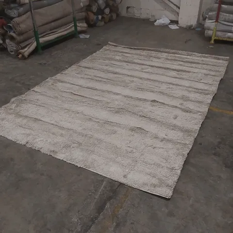 QUALITY DESIGNER RUG - APPROXIMATELY 330 x 235cm