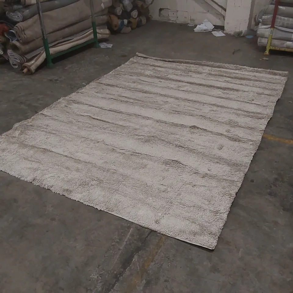 QUALITY DESIGNER RUG - APPROXIMATELY 330 x 235cm