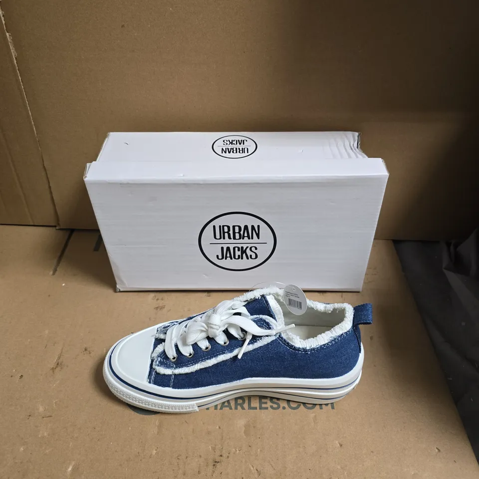 URBAN JACKS DENIM-BLUE CANVAS TRAINERS WITH FAUX-FUR LINING – BOXED - UK SIZE 5