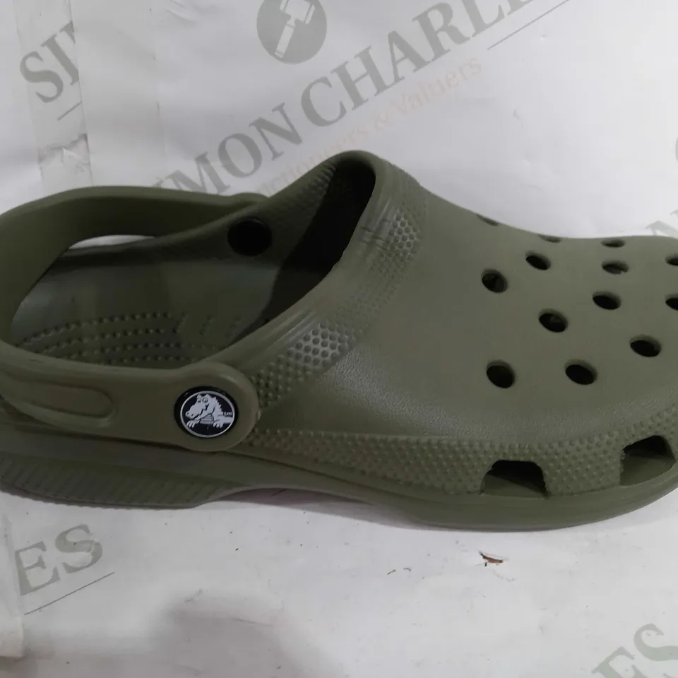 PAIR OF CLASSIC CROCS IN DARK GREEN - SIZE M8/W10