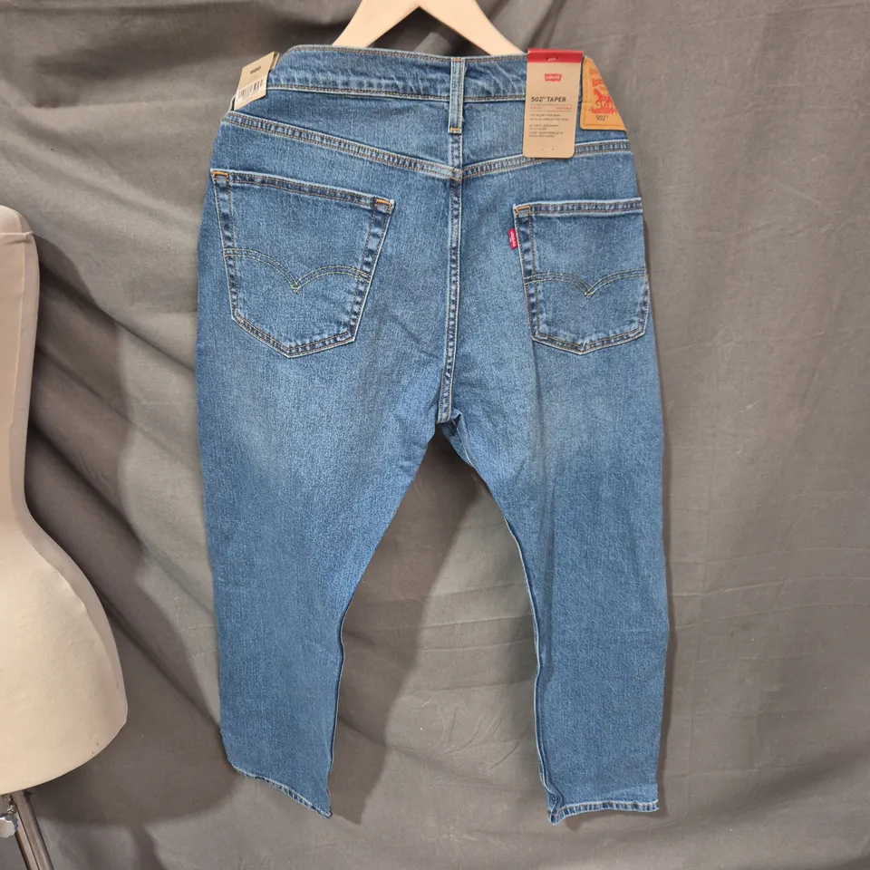 LEVI'S 502 TAPER JEANS – UK 34 (US W34/L30) DENIM BLUE