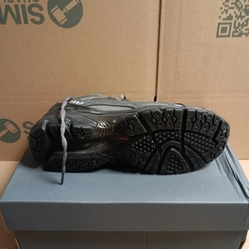 BOXED PAIR OF NEW BALANCE 1906R TRAINERS IN GREY - 9