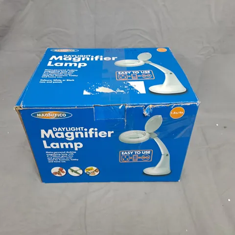 DAYLIGHT MAGNIFIER LAMP BY MAGNIFICO – DESK LAMP WITH BUILT-IN MAGNIFIER
