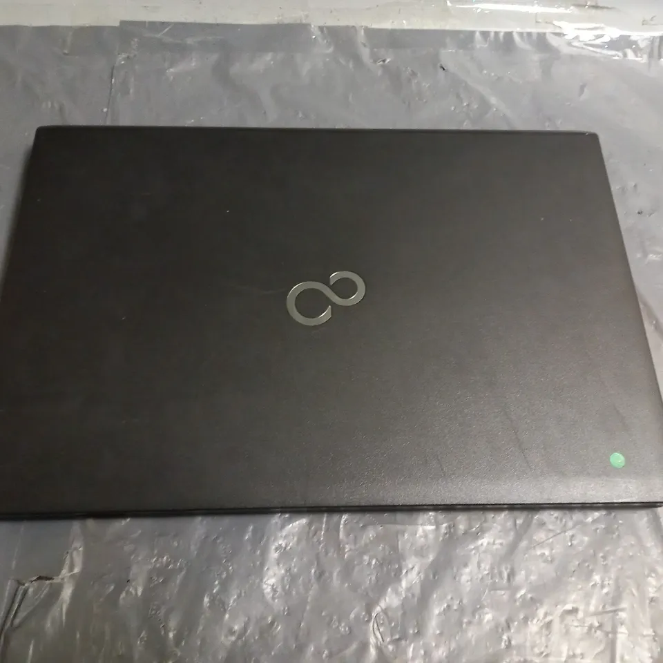 FUJITSU LIFEBOOK A555 BLACK