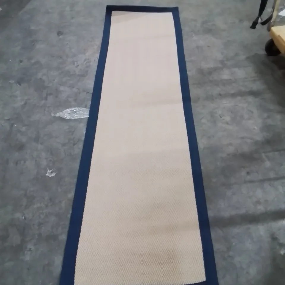 QUALITY DESIGNER AREA RUG - APPROXIMATELY 240X60CM