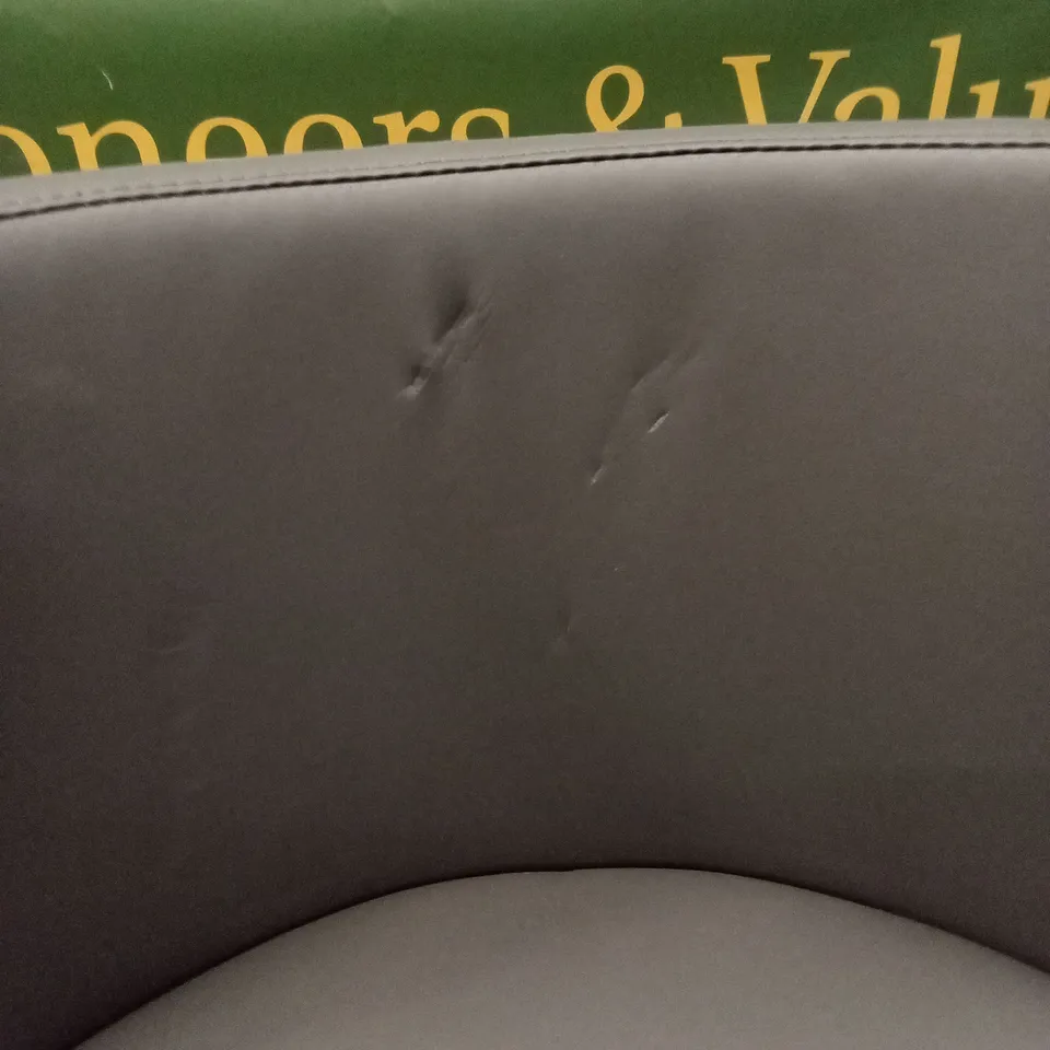 QUALITY DESIGNER MONZA GAS-LIFT BARSTOOL, GREY PU LEATHER