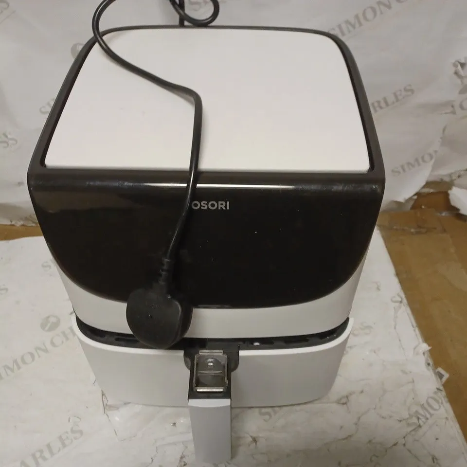 COSORI AIR FRYER 1700W MAX XXL 5.5L DIGITAL TOUCHSCREEN - WHITE