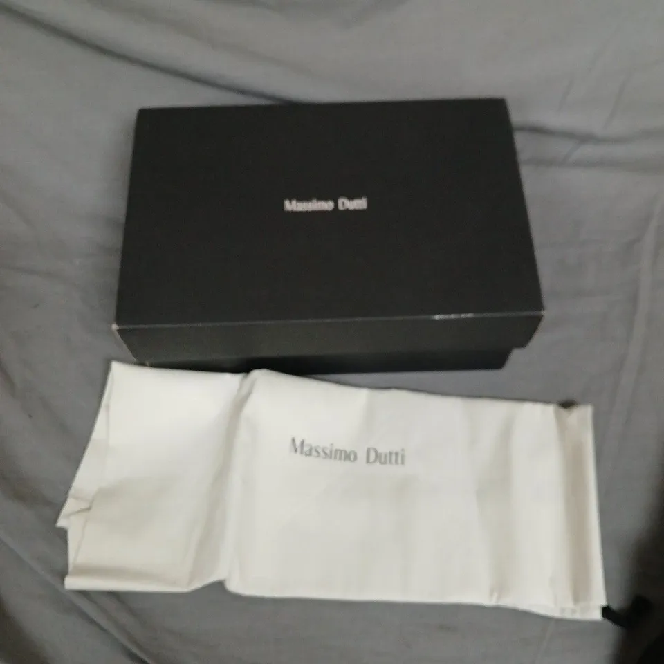 BOXED MASSIMO DUTTI MEN'S BROWN LEATHER TASSEL LOAFERS – UK 5 