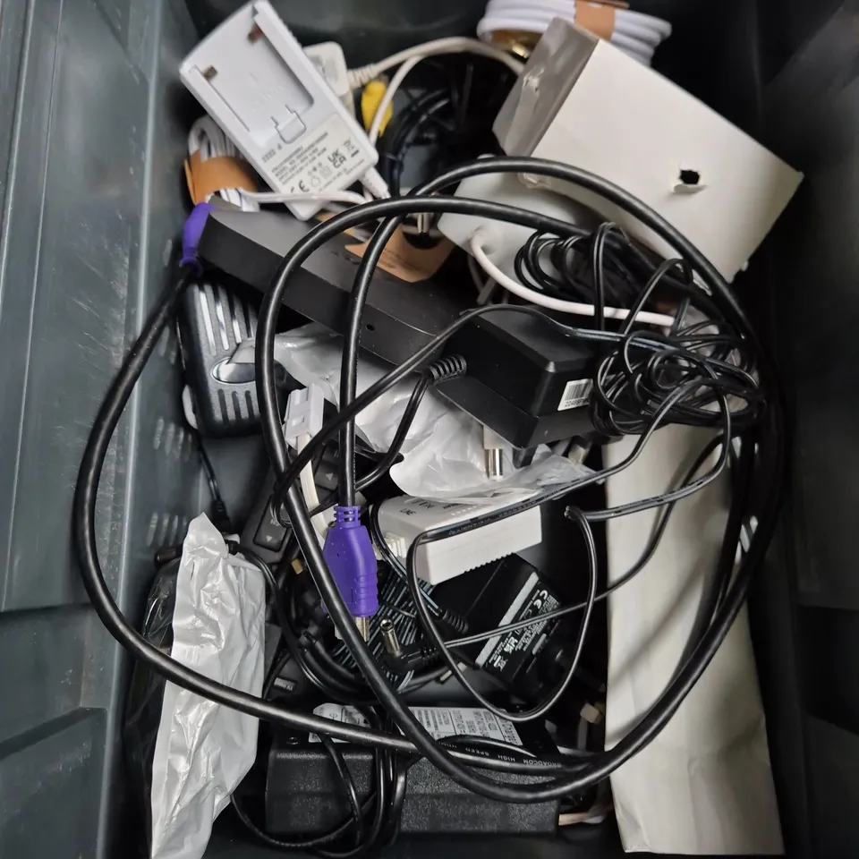 TOTE OF APPROXIMATELY 15 ELECTRICAL PRODUCTS TO INCLUDE BT TV BOX, TV REMOTES AND POWER ADAPTERS
