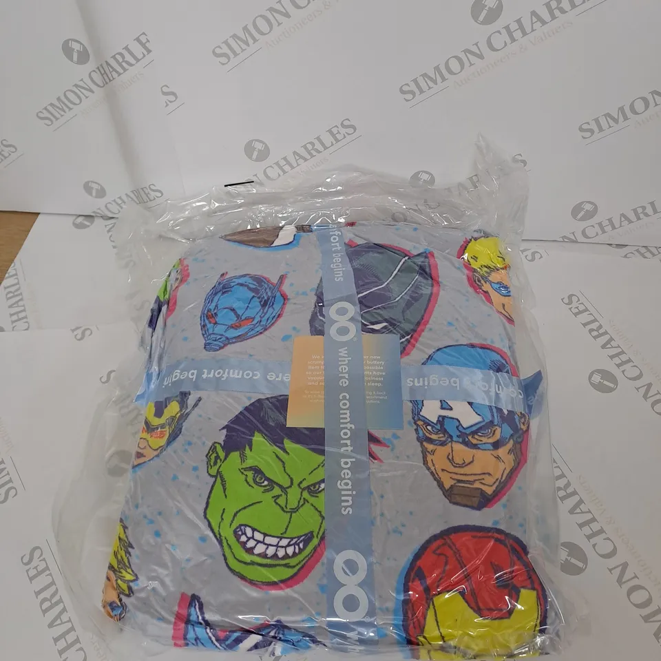 OODIE OVERSIZED HOODED BLANKET - THE AVENGERS