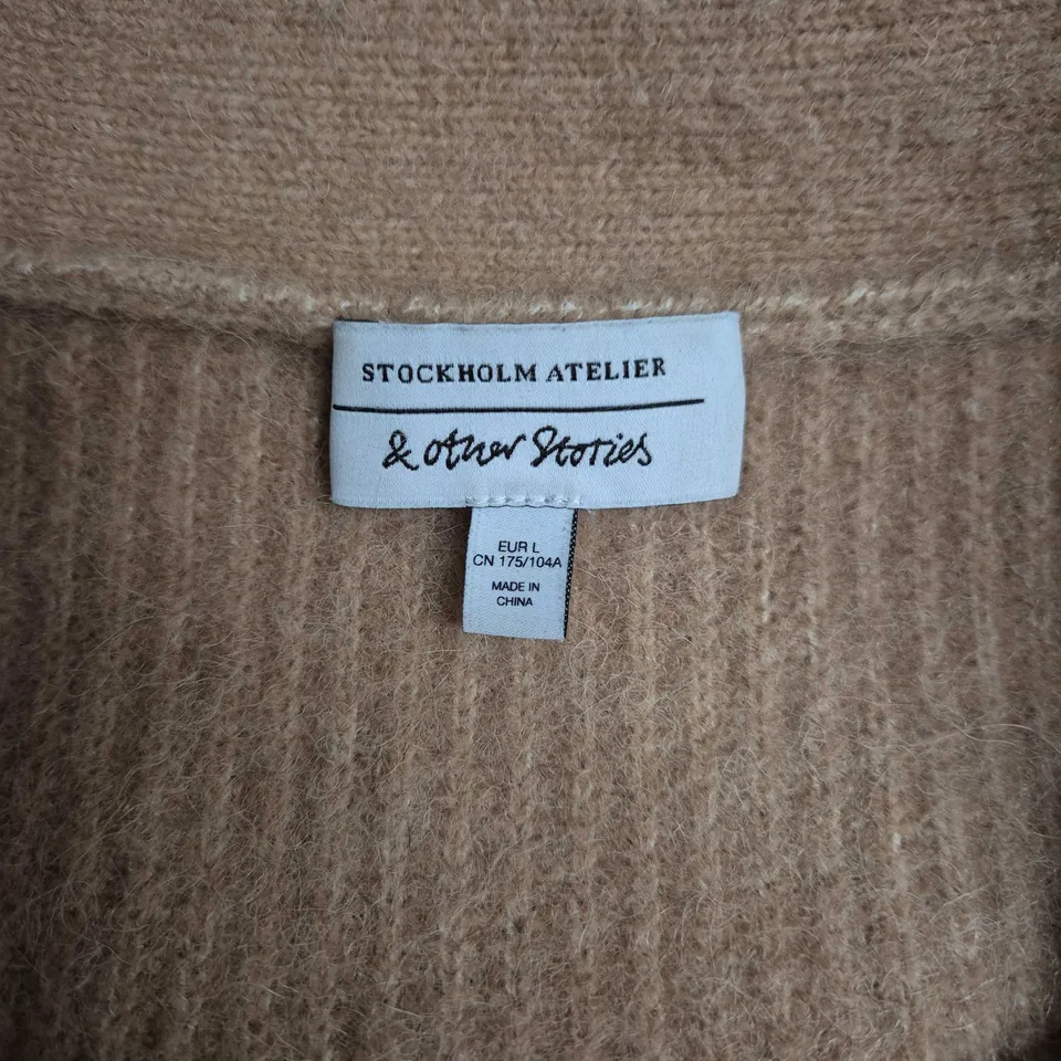 STOCKHOLM ATELIER & OTHER STORIES CAMEL CARDIGAN, EU L