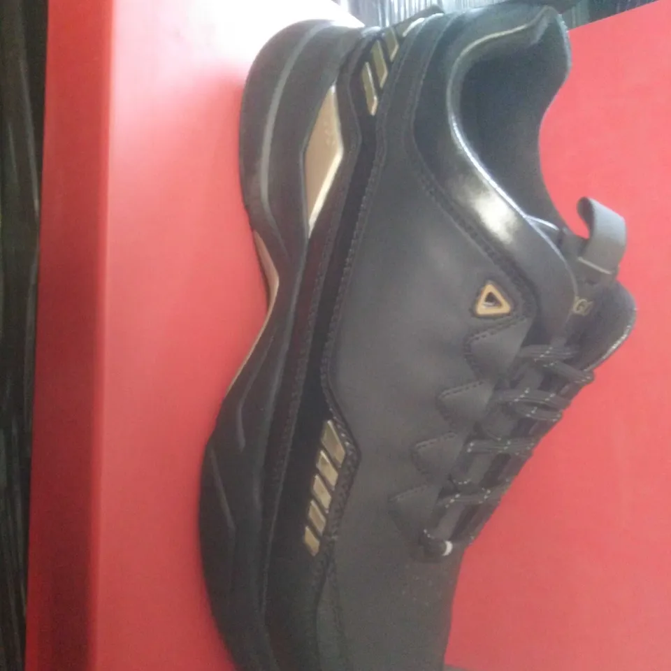 BRAND NEW BOXED HUGO BOSS BLOCK RUNN ITPU BLACK SHOES SIZE 9